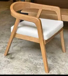 Kursi kafe jati