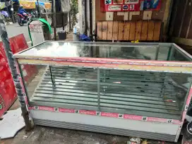 Etalase Kartu Perdana dan Paket Data