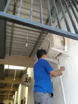 Spesialis ac rumah/kosan bongkar pasang ac dan cuci ac