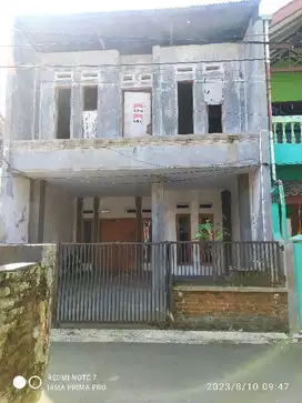 Di jual rumah selesai renov tinggal finishing  kawasan komplek