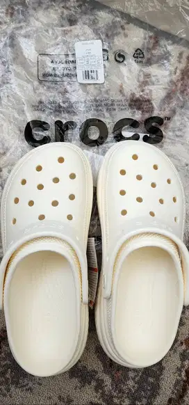 crocs stomp clog warna chalk ori SG