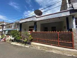 Rumah cigadung komp.cibeunying permai lingkungan nyaman