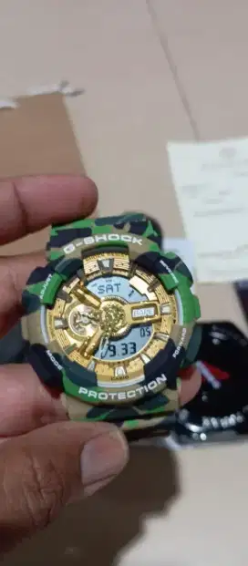 Yaow jam G shock bape army