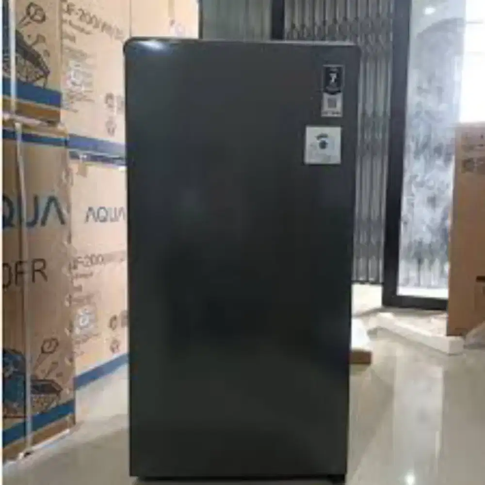 KULKAS AQUA 1 PINTU 185D