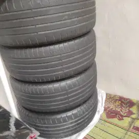 Ban Mobil Bekas/ Second Accelera R 17