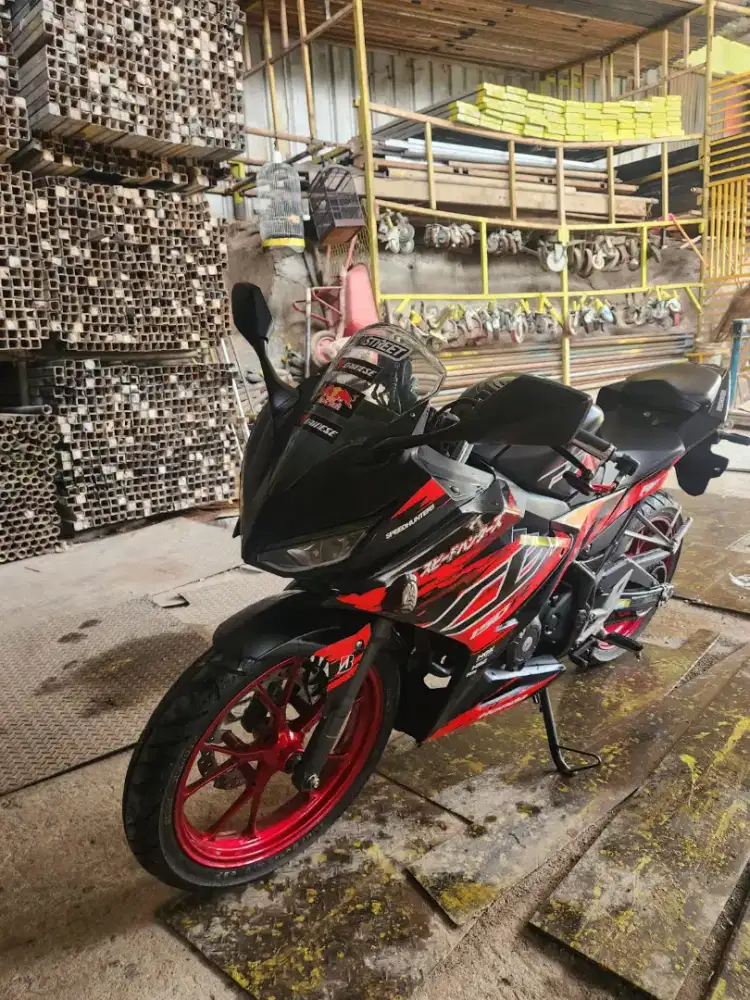 Dijual Honda CBR 150r