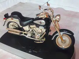 Pajangan Harley Davidson (telepon kabel)