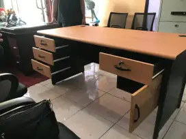 meja kantor 1 biro