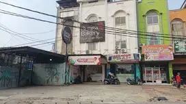 Ruko Pinggir Jalan Tole Iskandar