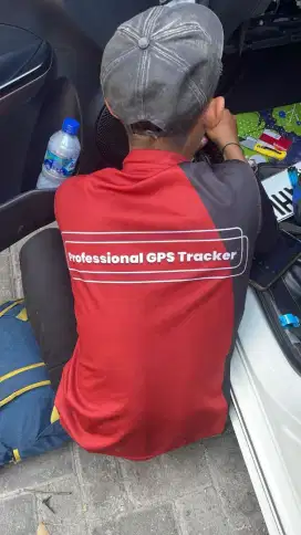 GPS tracker untuk mobil dan motor