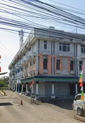 Disewakan Ruko hoek siap pakai