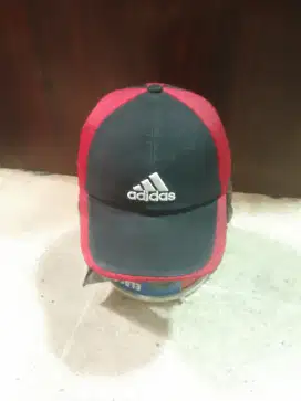 Topi Adidas running original second bekas