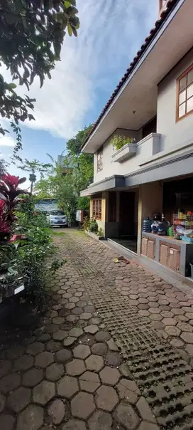 Di jual rumah 2 tingkat asri sejuk nyaman di Cibogo sukajadi