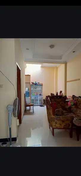 rumah full renovasi di taman Narogong indah Bekasi timur