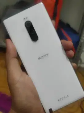 Sony xperia 1 white 6/64 minus dus gak ada