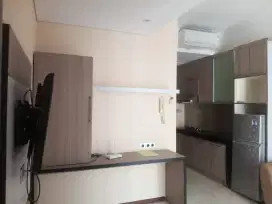 For Sale - Apartemen Royal Medit Tipe 1 Kamar Lantai Sedang