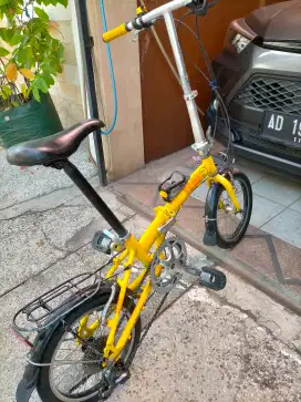 Seli b2w warna kuning 16''