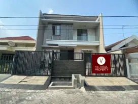 Rumah Mewah di Manyar Kertoadi Surabaya