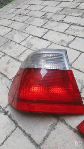 Lampu belakang BMW E46 Non Facelift Kanan kiri