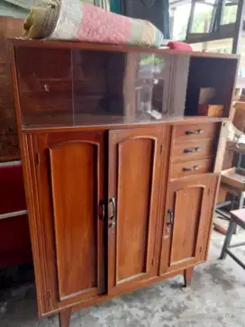 Lemari Dapur bahan Kayu jati UK T 160 cm x P 118 cm