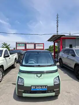 Wuling air ev 2023 standar range. Km 115 perak antik