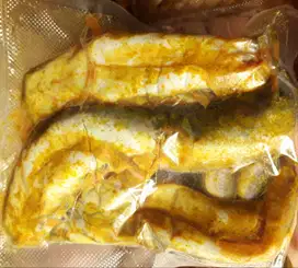 IKAN LELE FROZEN BUMBU KUNING