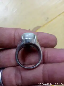 batu cincin bacan bully