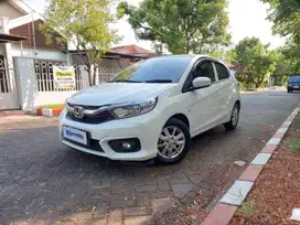 LOW KM Honda Brio Satya 1.2 E Bensin-MT 2019 Putih wA