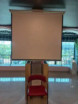 Screen Projector Bekas Resto Ex Cafe