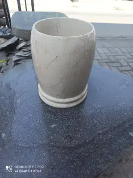 Guci batu marmer