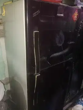 Kulkas Polytron 2 Pintu