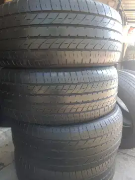 Ban Toyo tranfath 235/50R18.  4 pcs