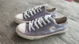 Sepatu second cewek