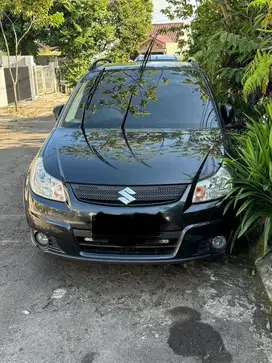 Suzuki X-Over SX4 2010 KM Rendah