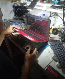 Service komputer dan laptop panggilan ke kantor rumah toko dll