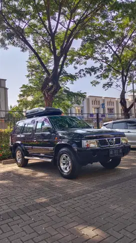 Nissan Terrano istimewa 2006 Bensin