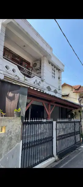 Rumah murah strategis terawat 2 lantai di terusan jl jakarta Antapani