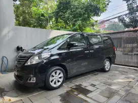 Alphard Super istimewa