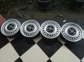 Velg 15 kaleng oemlook pcd 4x100 jazz sigra karimun