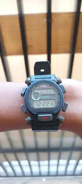 Jam tangan G-Shock DW-9052