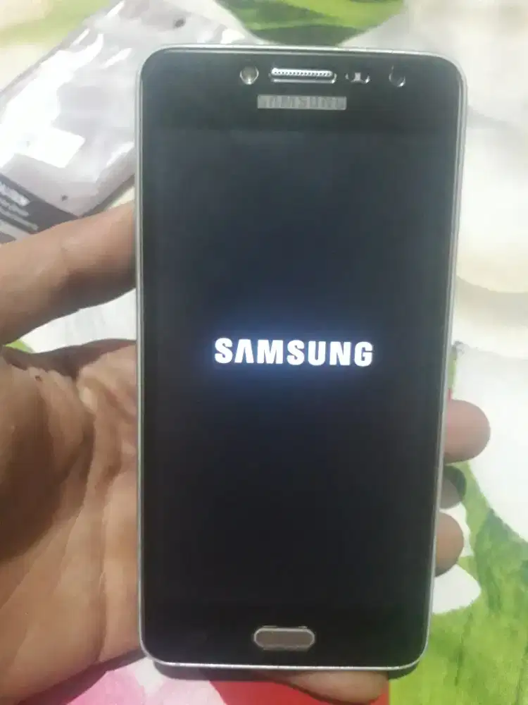 Samsung J2 Prime warna Silver gold