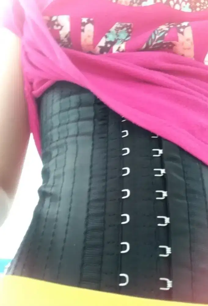 PRELOVED BEAUTY SHAPE 25 BONE FULL LATEX WAIST TRAINER