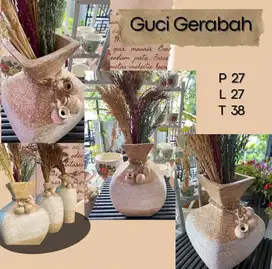 Guci gerabah lokal