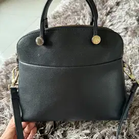 TAS FURLA PIPER DOME / HITAM