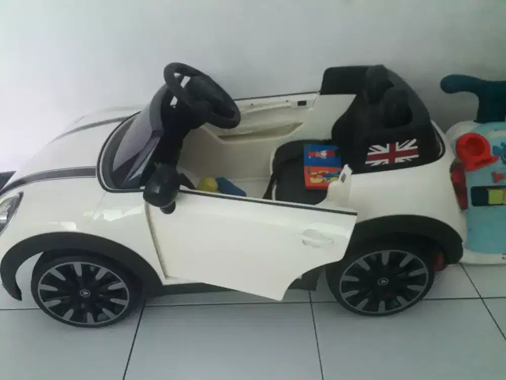 Mobil aki mainan anak
