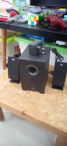 Jual speaker merk Altec masih bagus