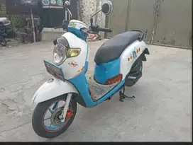 Honda Scoopy Tahun 2017 Warna Putih Biru