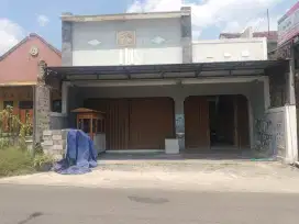 Dijual Ruko dan rumah 2 lantai pinggir jalan