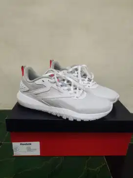 [Preloved] Sepatu Wanita Reebok Flexagon Energy TR 4
