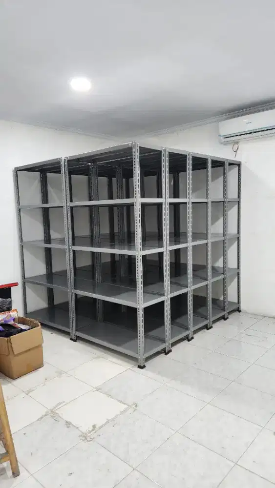 Rak besi multiguna